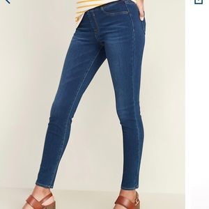 Old Navy 24/7 Sculpt Mid Rise Rockstar Jeans